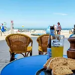 2 Bedroom Lovely In Ostende