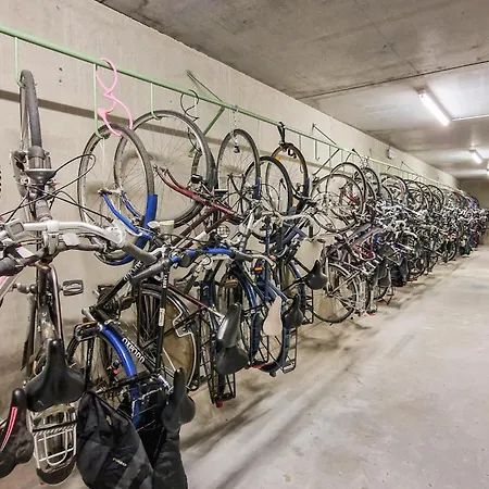 Appartement 2 Bedroom Lovely In *