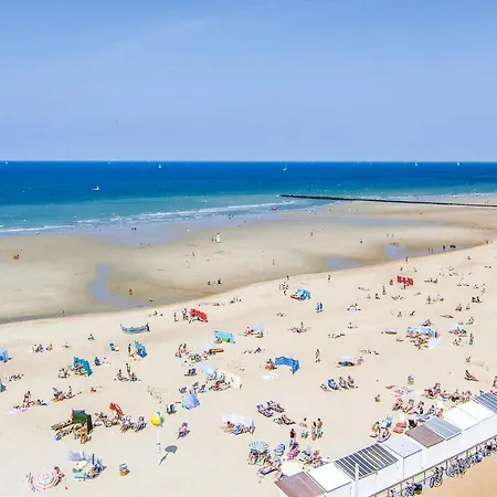 2 Bedroom Lovely In Lägenhet Oostende
