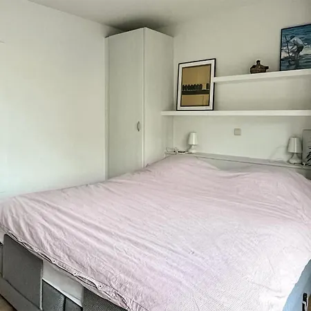 2 Bedroom Lovely In * Oostende