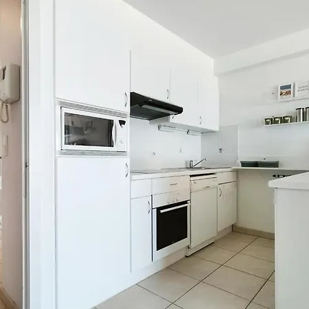 2 Bedroom Lovely In *