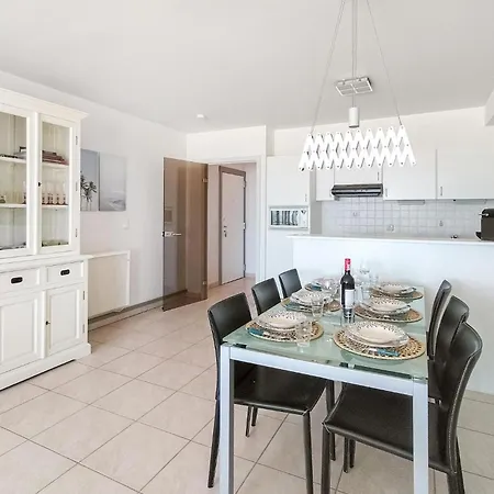 2 Bedroom Lovely In * Ostende