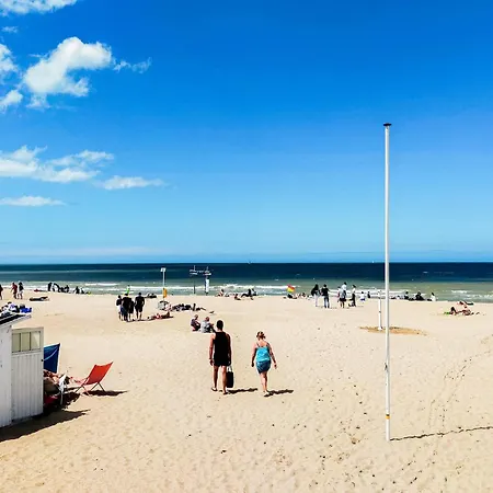 2 Bedroom Lovely In Apartmán Ostende