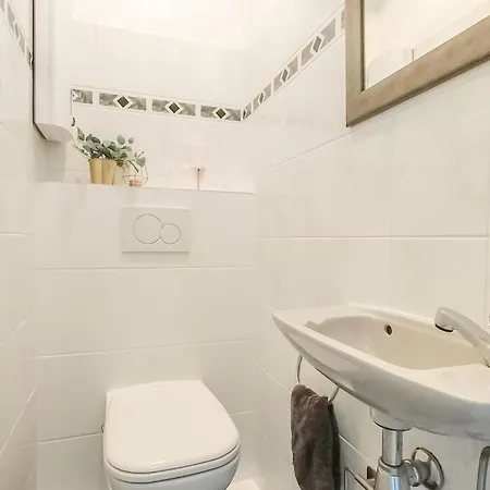 Apartmán 2 Bedroom Lovely In *